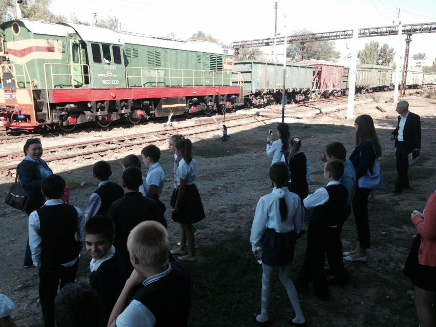 images RZD img 6493 Астраханские школьники побывали на экскурсии по объектам инфраструктуры Приволжской железной дороги