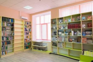 4X9A1107 При поддержке компании «Лукойл» в Астраханской области открылась библиотека нового типа