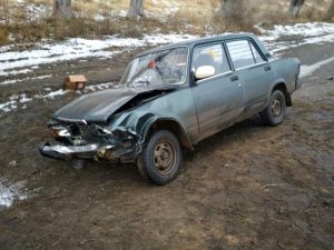 Астраханка погибла под колесами своего автомобиля