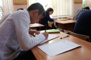 Астраханские родители пожаловались на электронные дневники