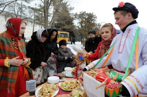 9 Масленица 2018 в Астрахани: где поесть блинов и не навредить себе