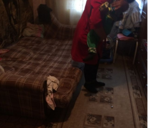 13 В Астрахани двухлетний малыш заперся один в квартире