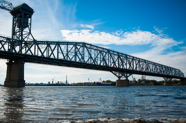 Старый мост в Астрахани