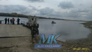 1 4 В Астраханской области газель с людьми упала в воду: есть погибший