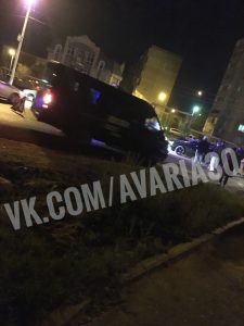 1а 9 В Астрахани «Мерседес» сбил пешехода: пострадавший госпитализирован
