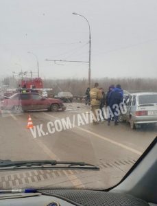 1 48 В Астрахани на Новом мосту произошла массовая авария