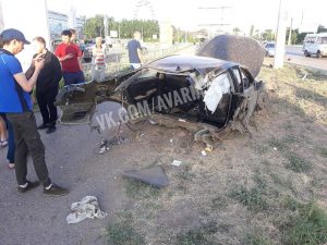 1а 5 Машину разорвало на части: появилось видео жесткого ДТП в Астрахани