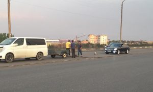 1а 36 Астраханец починил дорогу, не дожидаясь властей