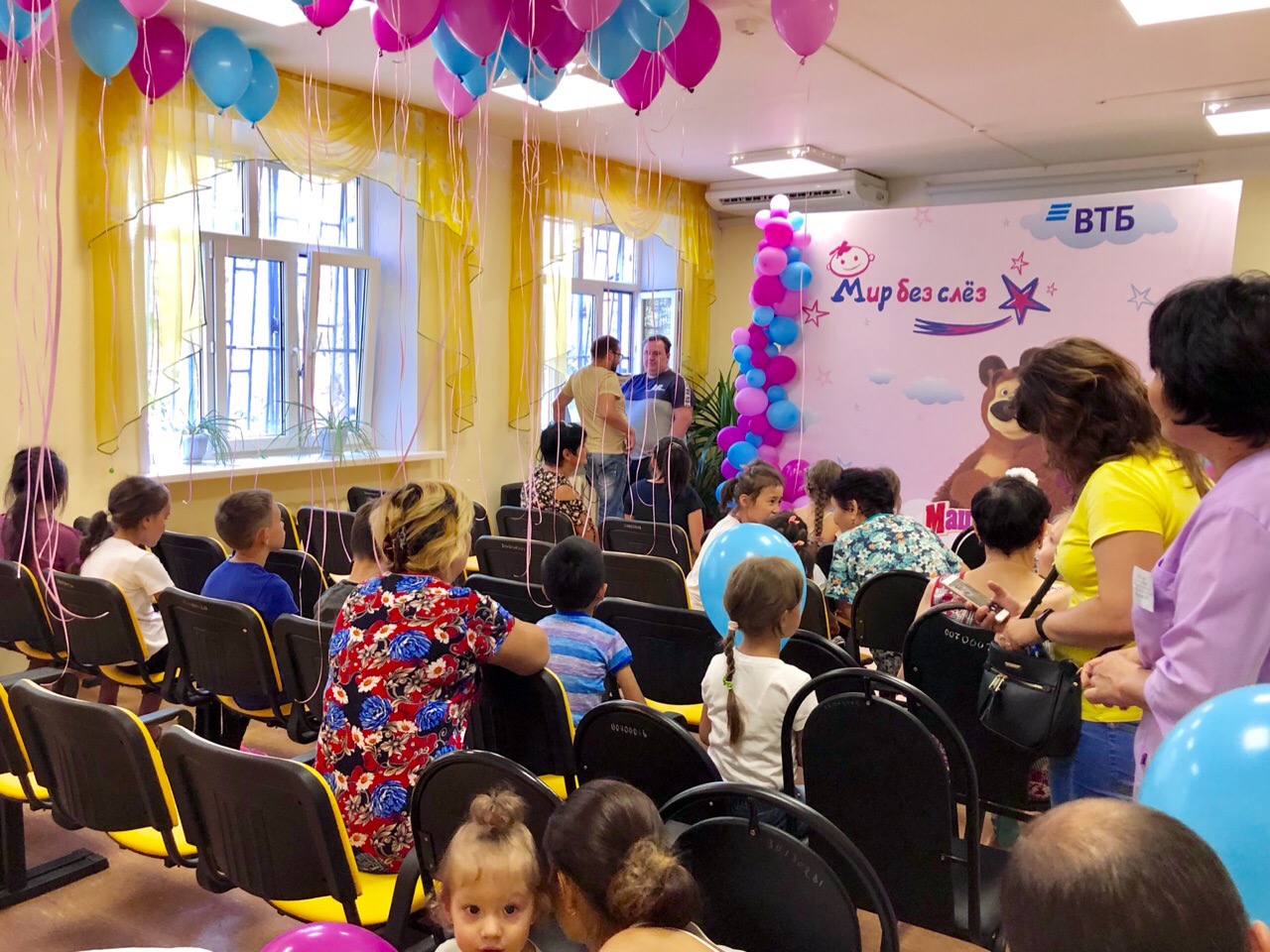 cK8P 2U5GoY Астраханская детская больница получила три миллиона на покупку высокотехнологичного оборудования