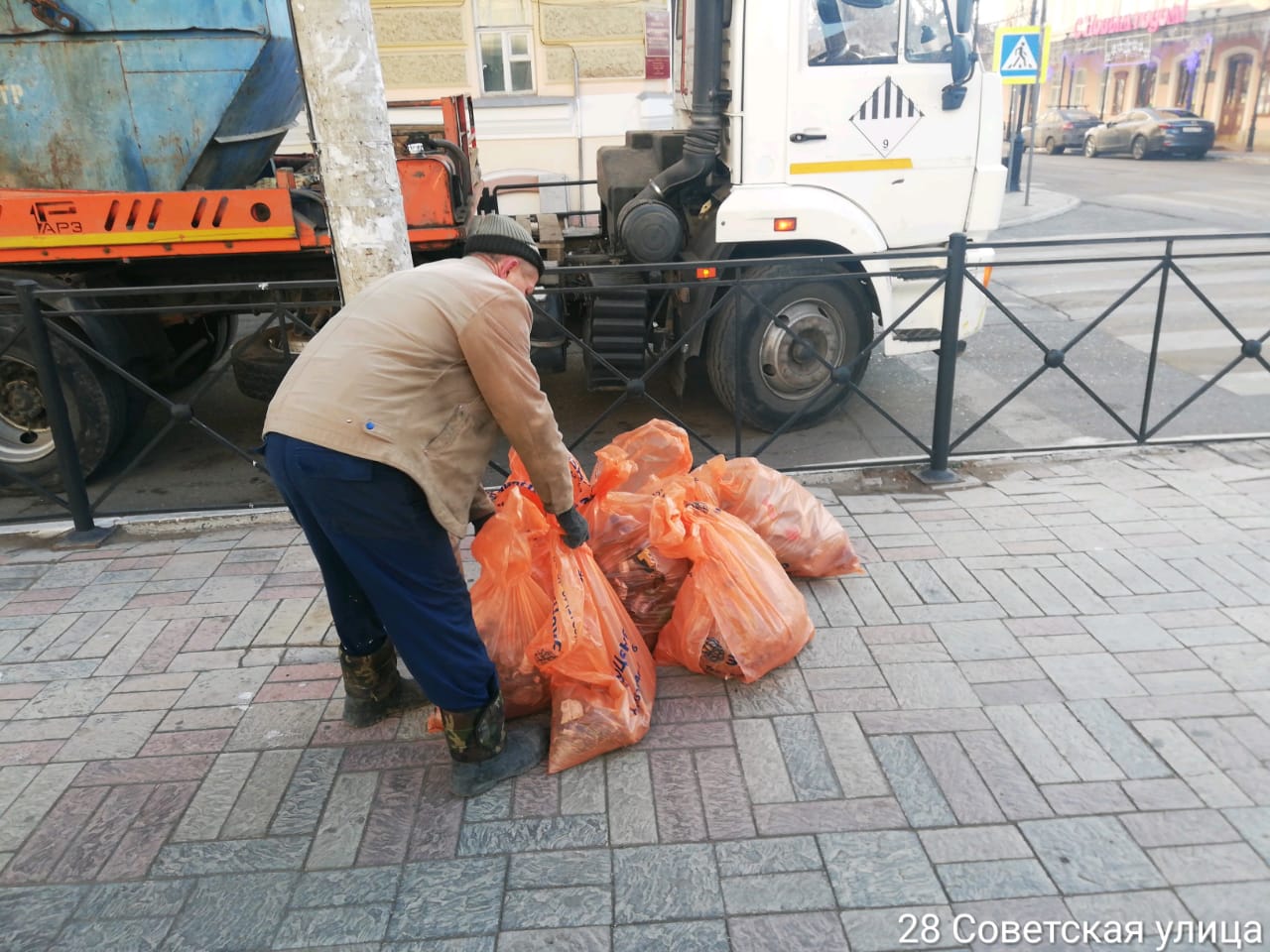 690afdd1 1012 4eda a440 fb5ee6457a84 В Астраханской области «ЭкоЦентр» собрал за праздничные дни около 80 тысяч кубометров отходов