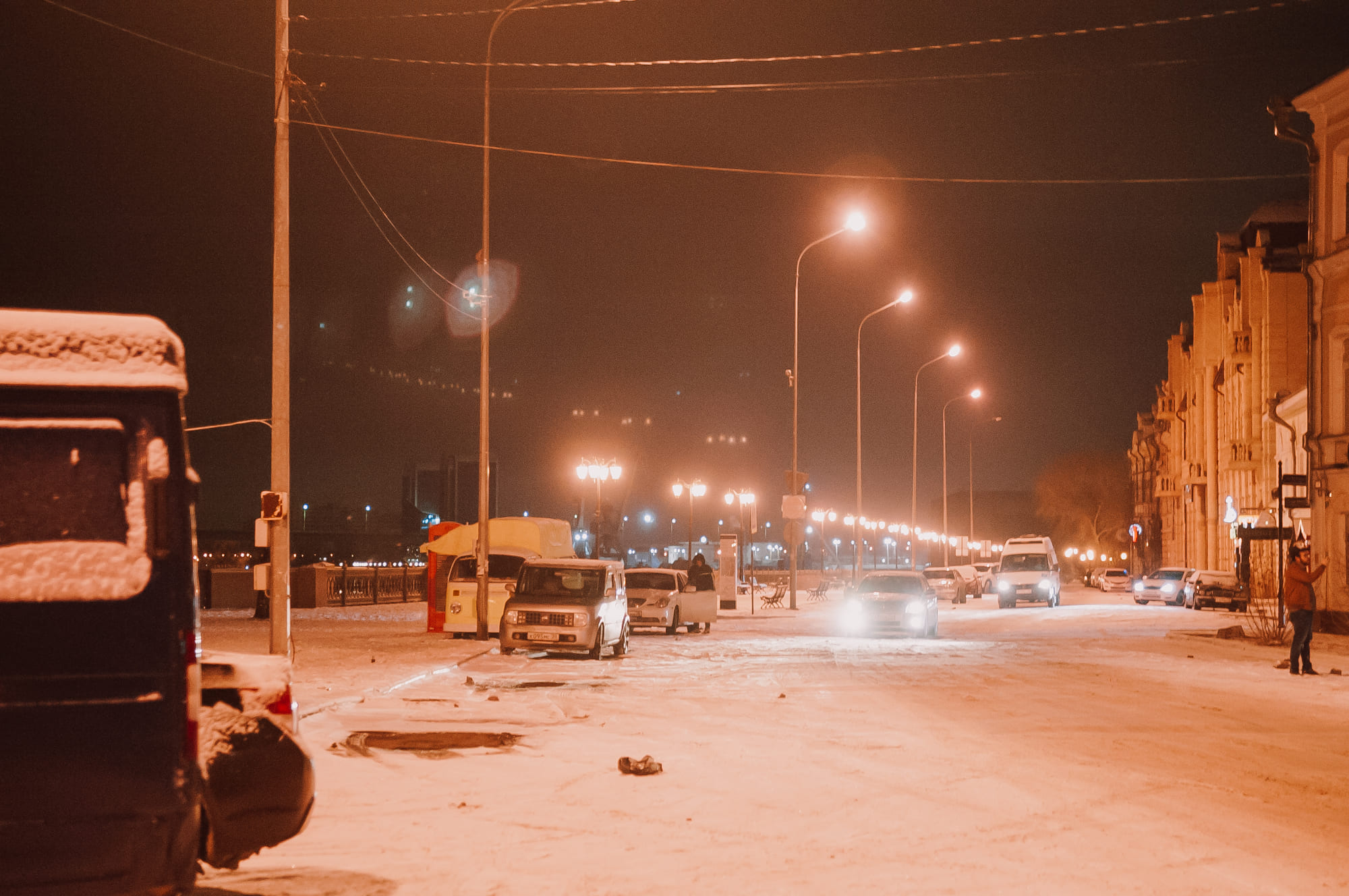DSC 6559 В Астрахань пришла зима! 15 спецмашин вышли на борьбу со снегом. Фоторепортаж