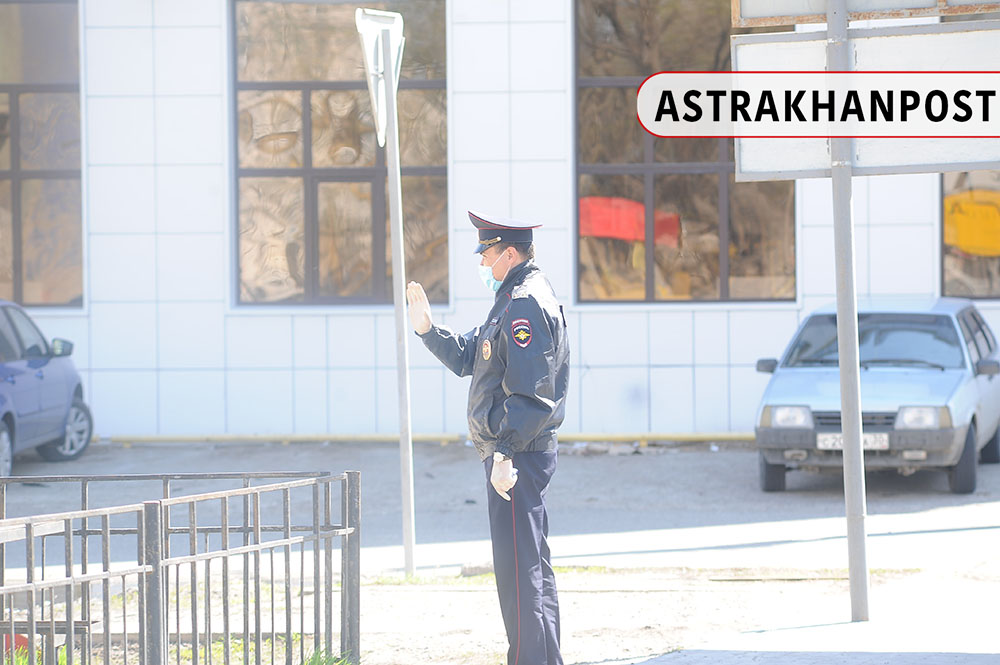 10 Об обстановке в отправленном на карантин общежитии в Астрахани: с места событий