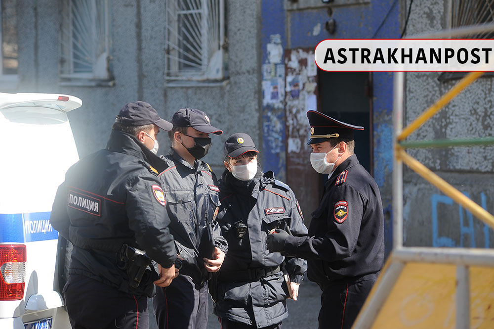 7 Об обстановке в отправленном на карантин общежитии в Астрахани: с места событий