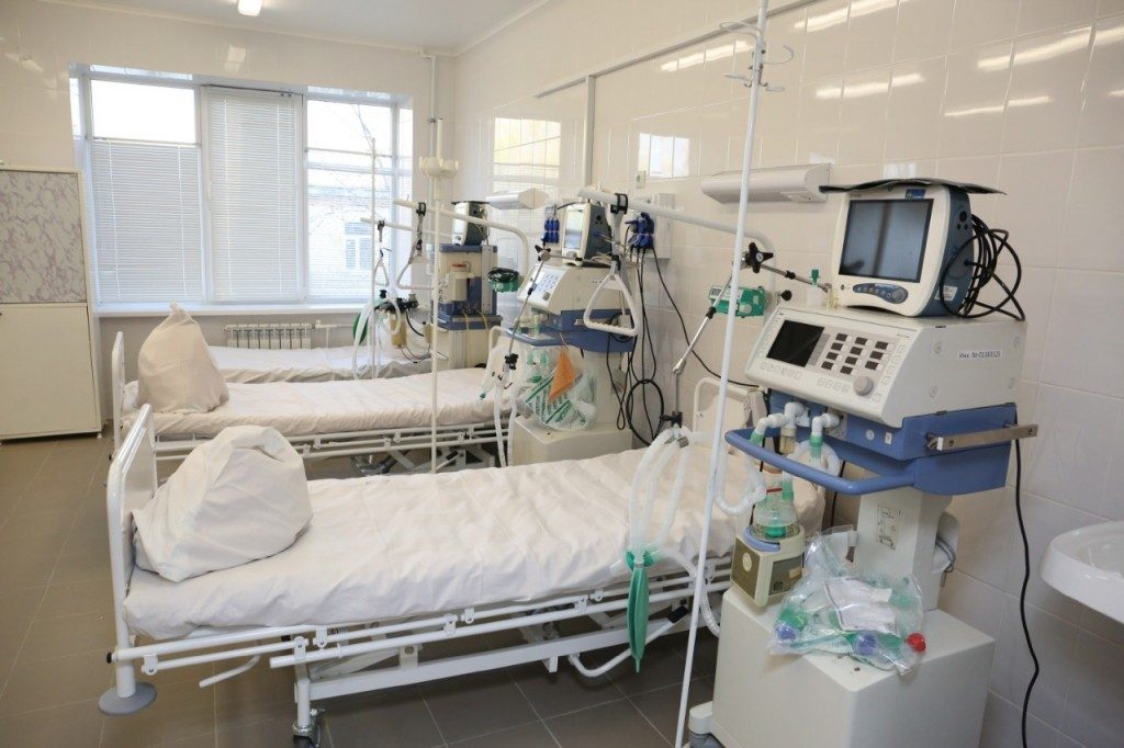cc2959fe 92a3 4e89 a0c0 0ca8ba921a3a Новый госпиталь для больных коронавирусом открыт в Александро-Мариинской больнице