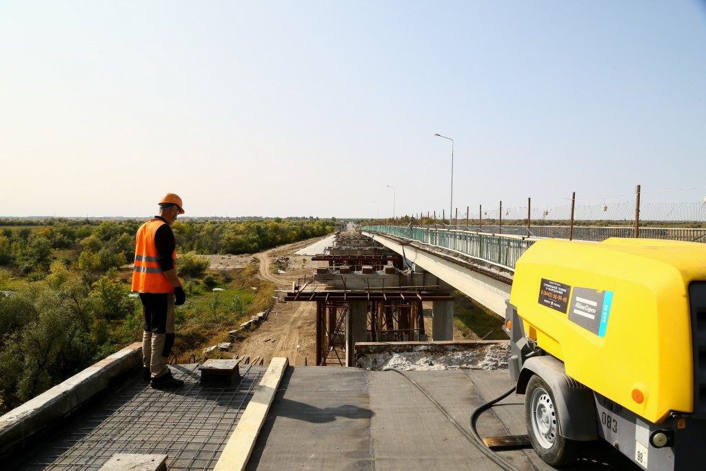 Белый Ильмень 2 В Астраханской области обещанный в июле мост через Белый Ильмень могут доделать в декабре