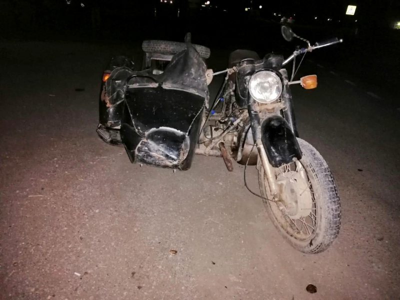 1 Астраханец без прав на мотоцикле пытался протаранить автомобиль ГИБДД