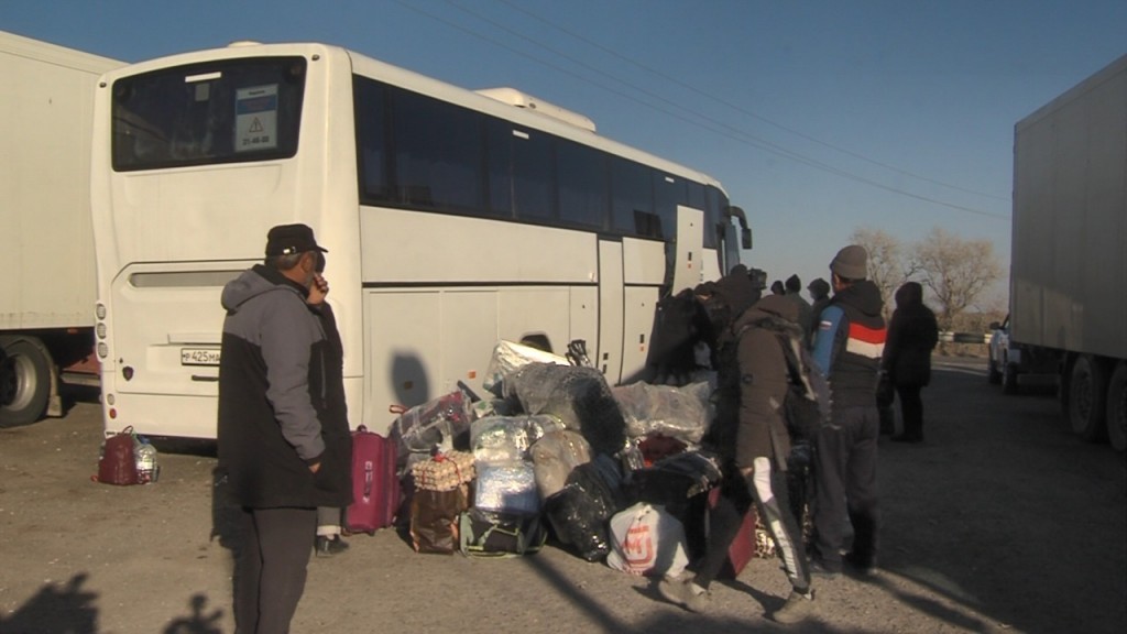 1 Вместо узбекских мигрантов в Астраханской области теперь «застряли» дальнобойщики