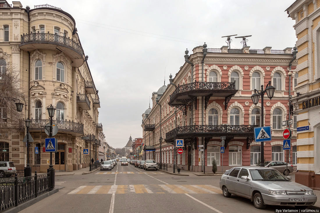 Никольская Журналист Илья Варламов назвал улицу Никольскую в Астрахани одной из самых красивых в стране