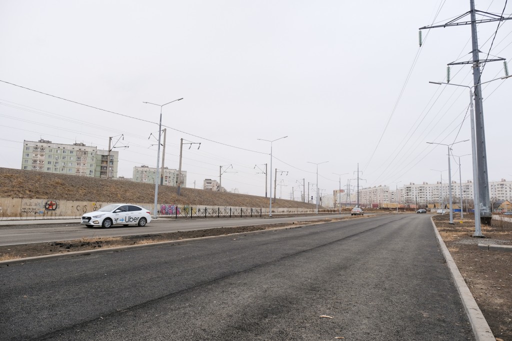 Велодорожки, тротуары, теплотрассы: как в Астрахани ремонтируют автодороги