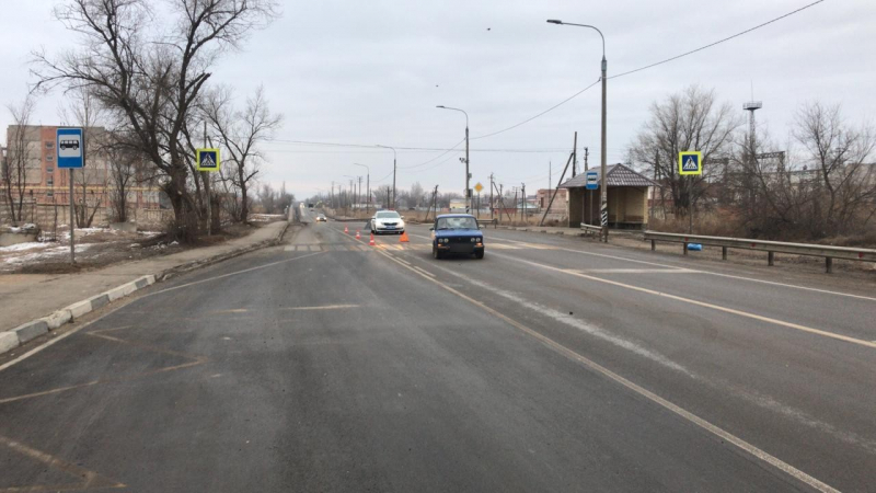 2 В Астрахани на пешеходных переходах были сбиты два человека