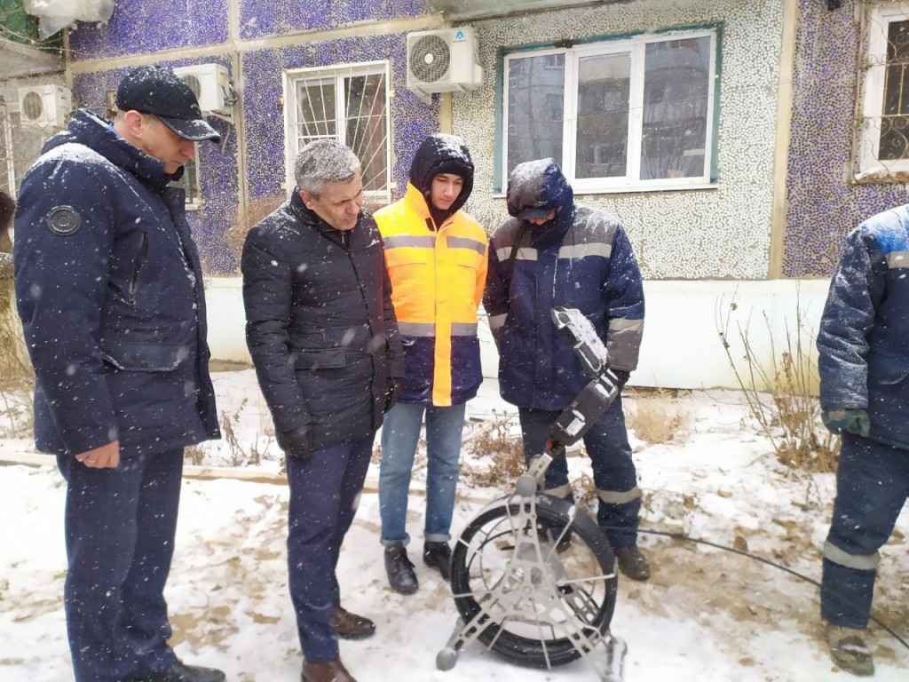 2 Астраханские коммунальщики будут проверять трубы с помощью видеокамеры