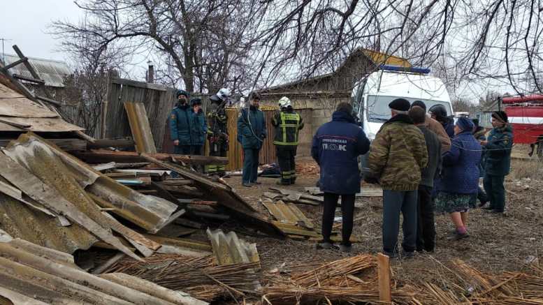 дома В Астрахани при обрушении старого дома погиб мужчина
