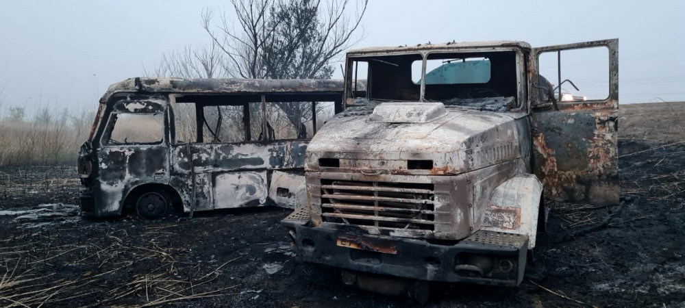 3 Под Астраханью из-за табуна лошадей сгорели два транспортных средства