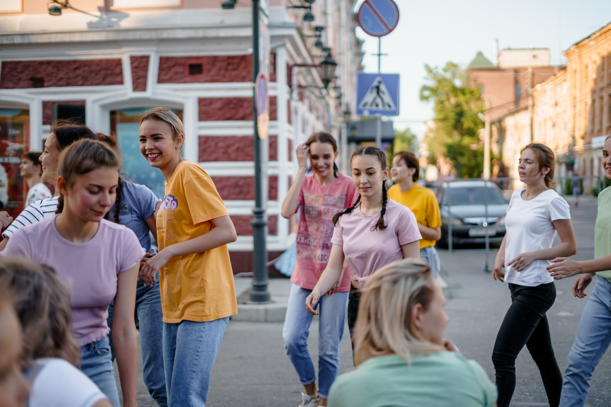 DSC04115 В Астрахани на улице Никольской творилось что-то интересное (фоторепортаж)