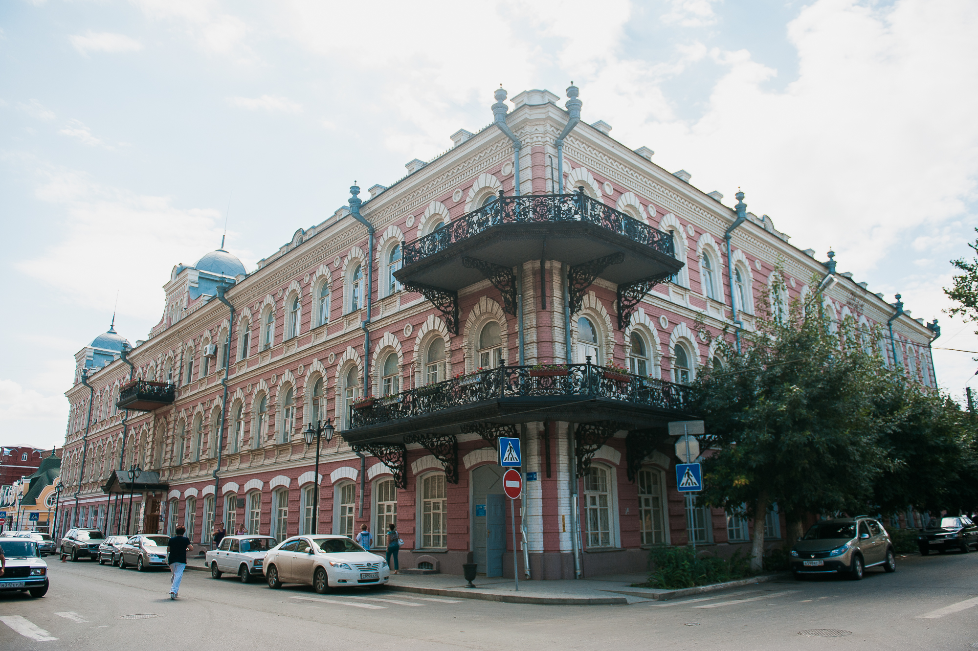 В субботу в Астрахани улицу Никольскую закроют для машин | 18.05.2021 |  Астрахань - БезФормата