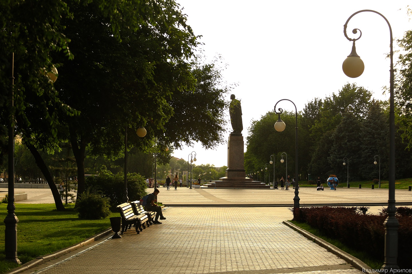 Фото площади ленина астрахань