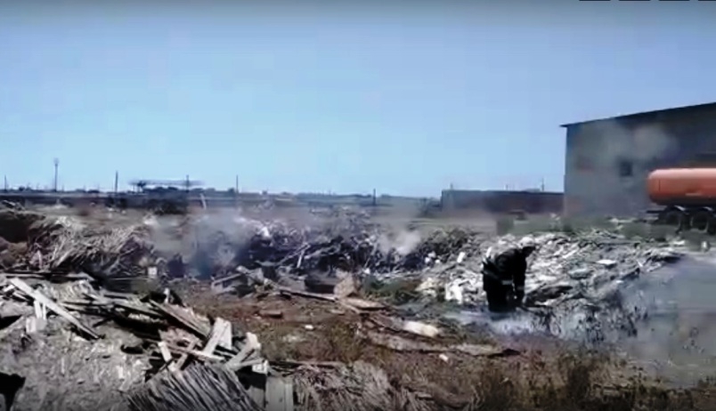 пожар на свалке в Советском районе Астрахани
