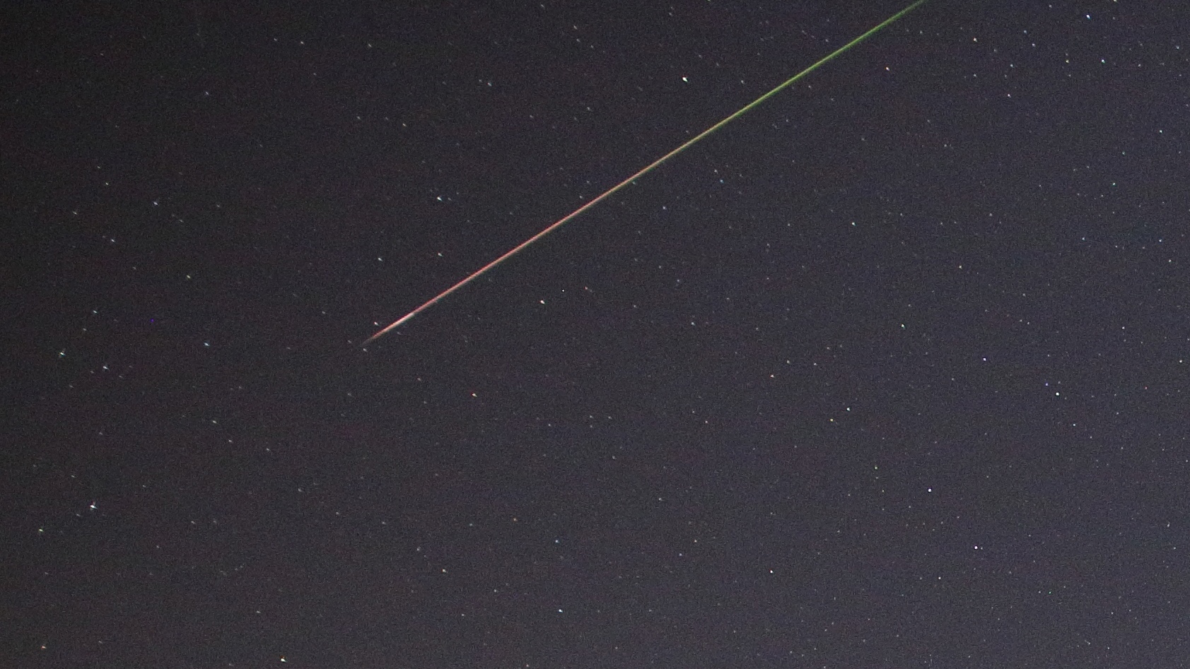 5 Поток метеоров над Астраханью сняли на фото