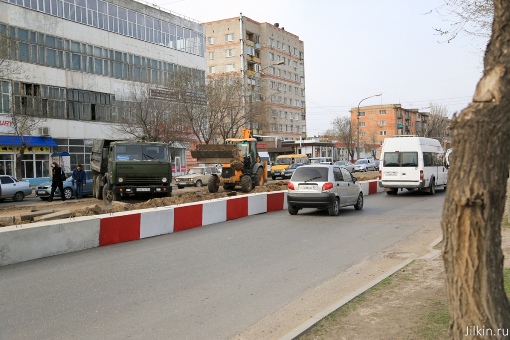 ремонт улицы Яблочкова в Астрахани