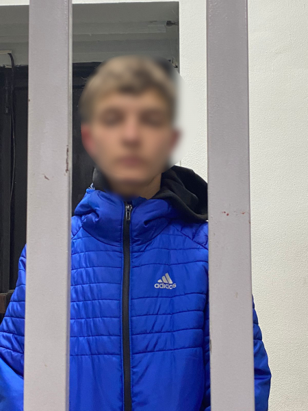 В Астрахани подросток на «восьмерке» пытался скрыться от полицейской погони