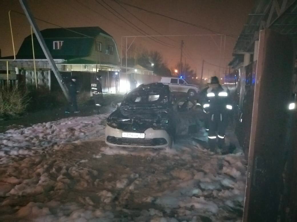 автомобиль взорвался в Астрахани