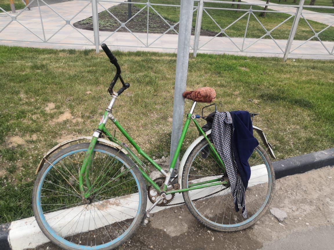 В Астрахани автоледи сбила велосипедиста 