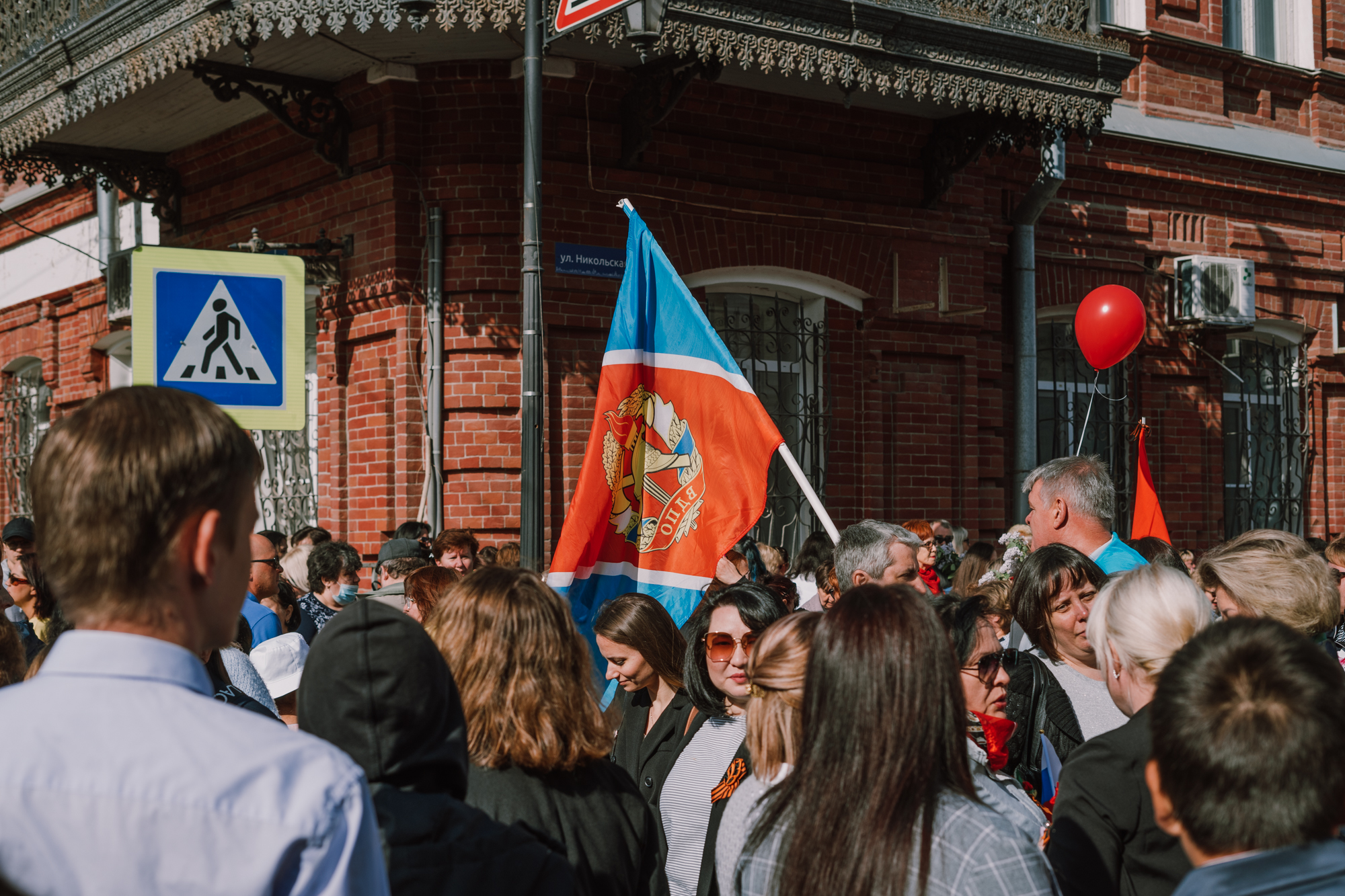 DSC07494 Торжественное первомайское шествие в Астрахани: как это было
