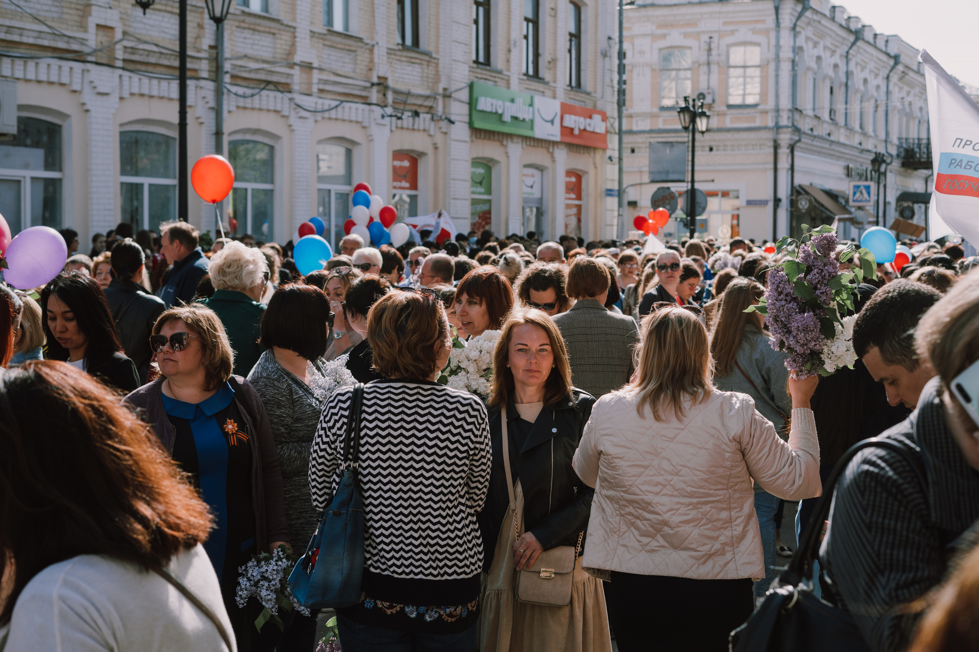 DSC07526 Торжественное первомайское шествие в Астрахани: как это было