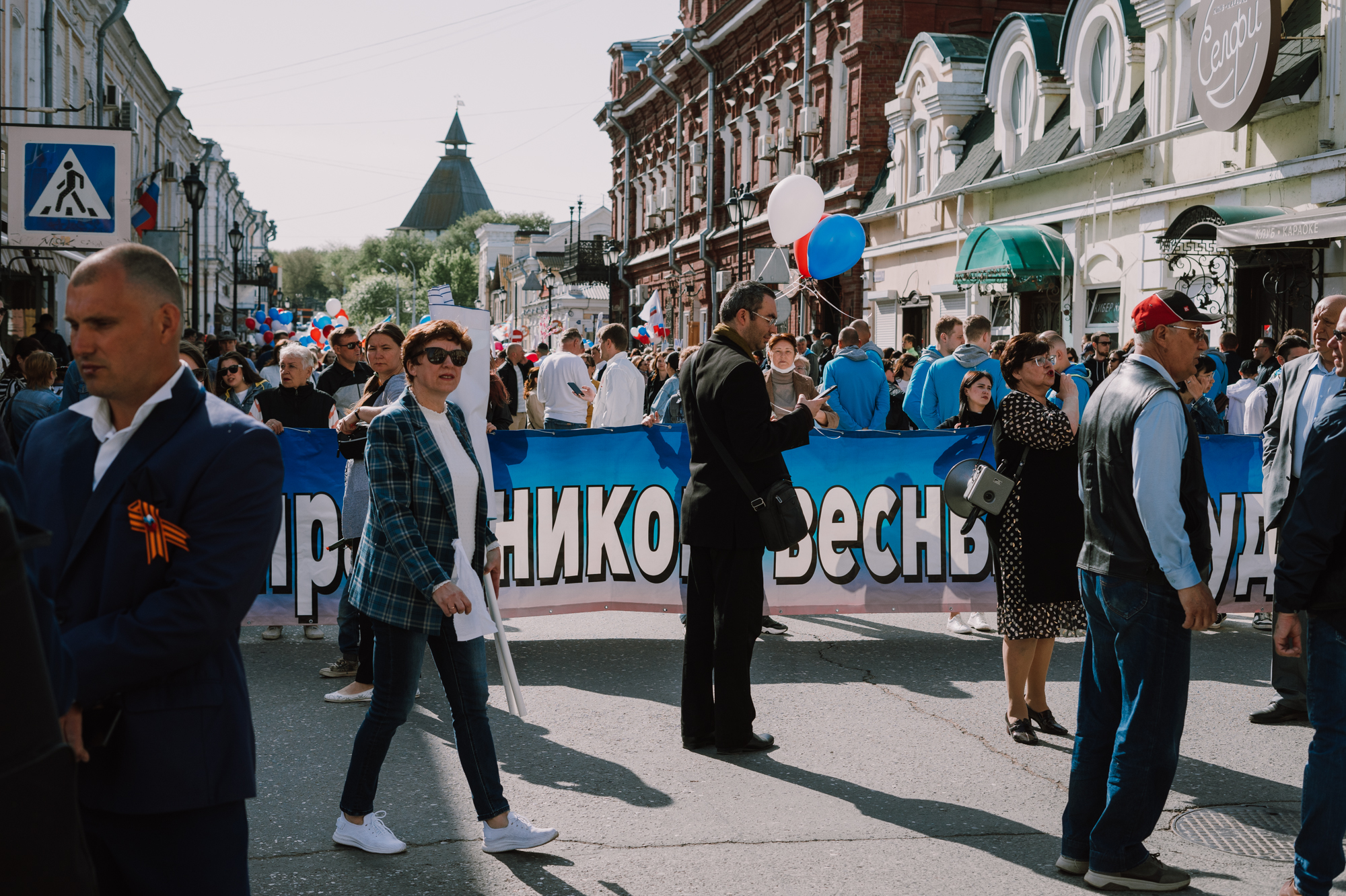 DSC07538 Торжественное первомайское шествие в Астрахани: как это было