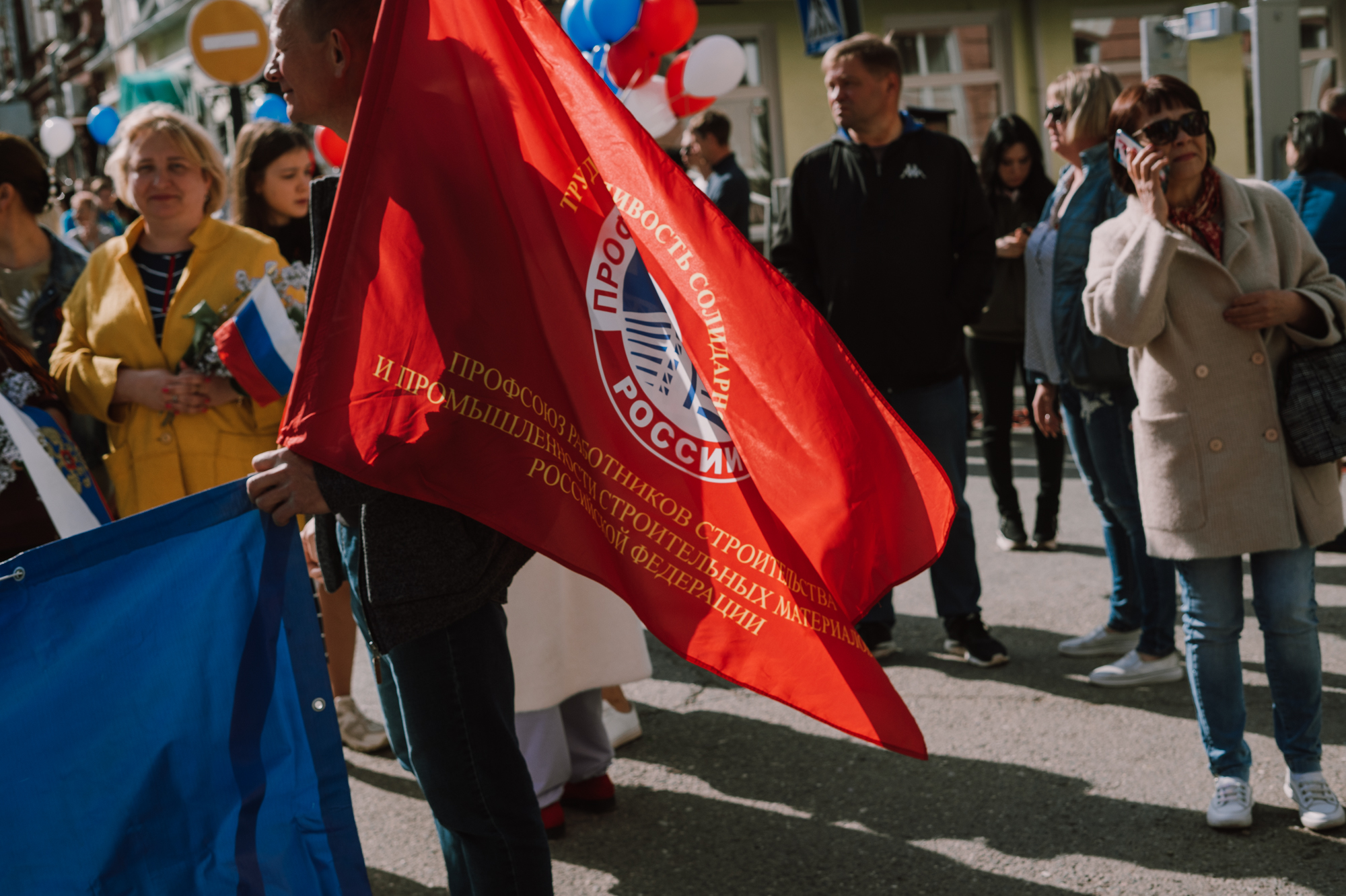 DSC07541 Торжественное первомайское шествие в Астрахани: как это было