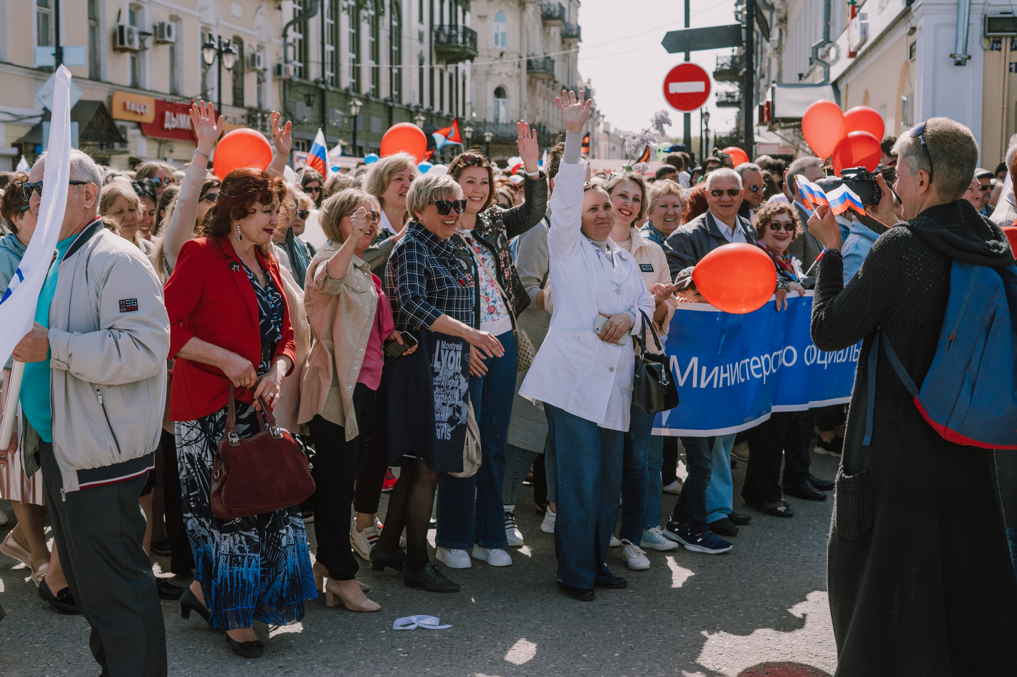 DSC07743 Торжественное первомайское шествие в Астрахани: как это было