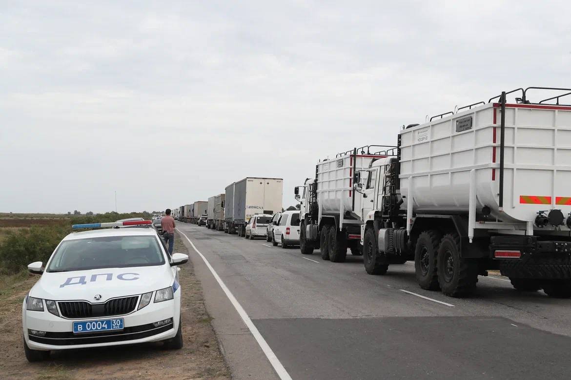 Из-за введенного спецрежима к границе с Казахстаном по трассе Астрахань –  Красный Яр пускают только астраханские авто | 30.09.2022 | Астрахань -  БезФормата