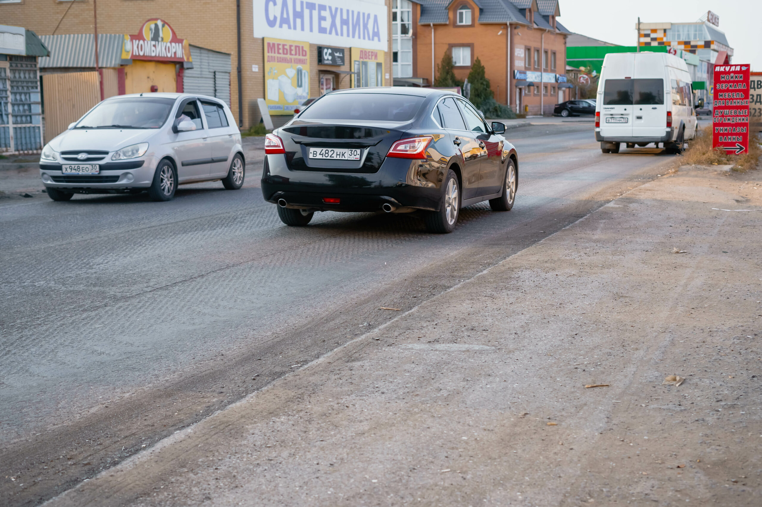 DSC06285 scaled Объездили лично: как отремонтировали дороги в Астрахани в 2022 году