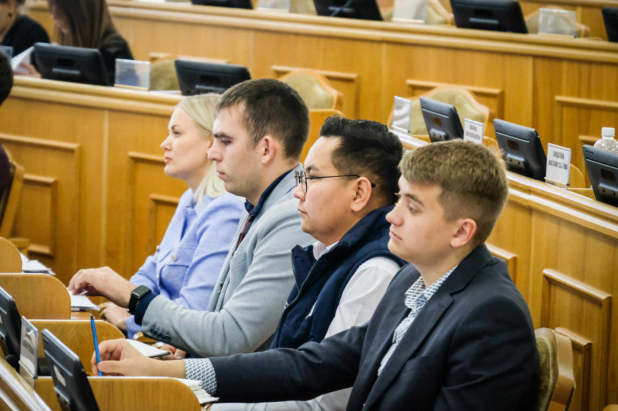 парламент 2 Астраханский молодежный парламент предложил проверить кальянные