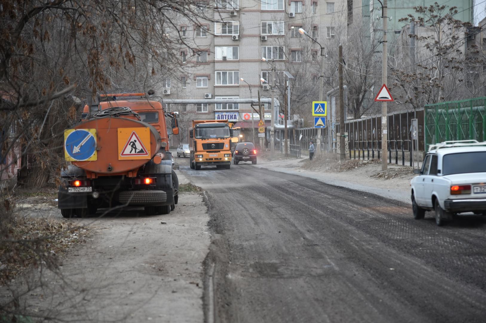 Стартовал ремонт ещё одной улицы в Астрахани | 08.12.2022 | Астрахань -  БезФормата