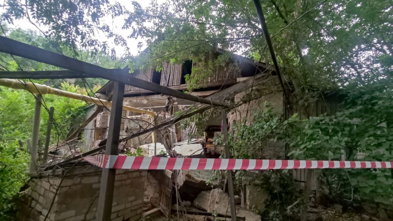 обрушение дома в Астрахани