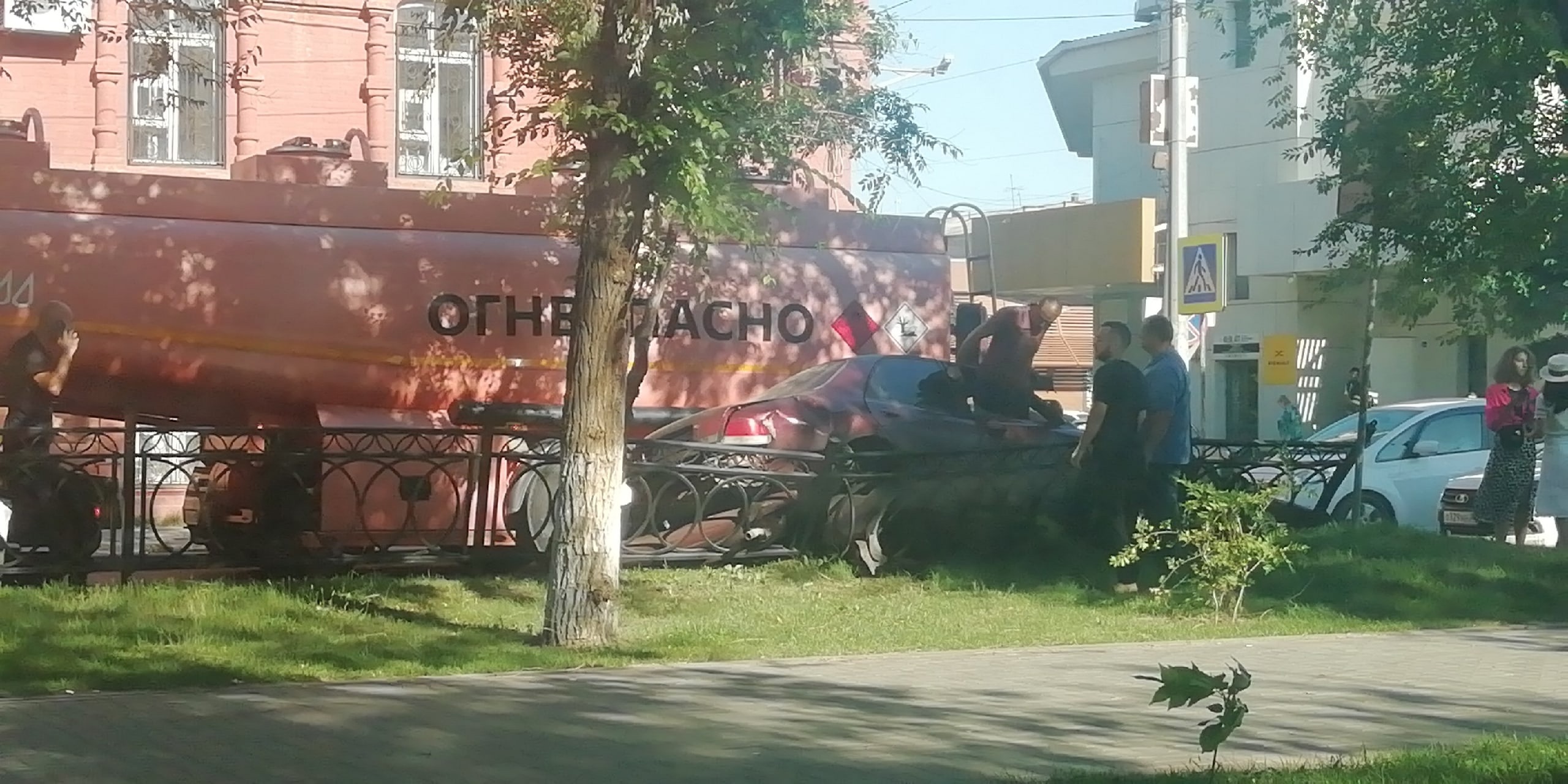 авария на улице Савушкина