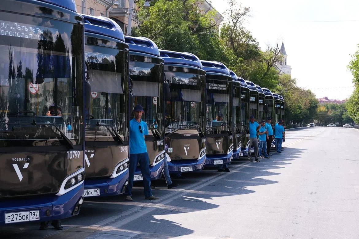 В Астрахани запустили автобусы еще по 6-и маршрутам | 04.09.2023 | Астрахань  - БезФормата