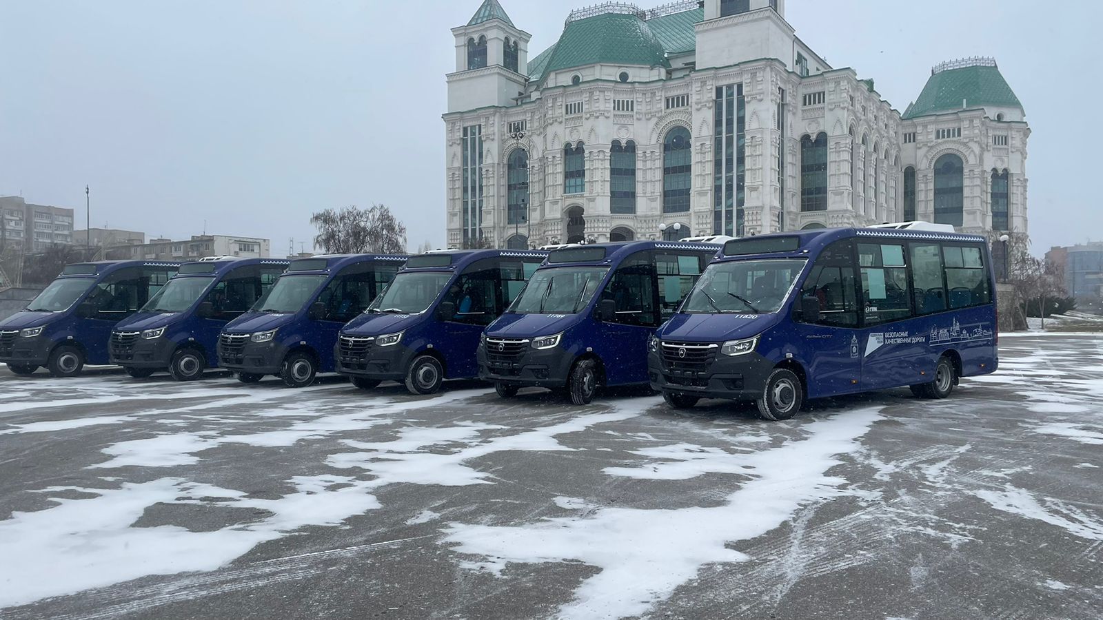 В Астрахань прибыли новые автобусы малого класса | 13.12.2023 | Астрахань -  БезФормата